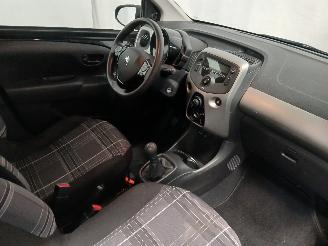 Peugeot 108 108 Hatchback 1.0 12V (1KRFE(CFB)) [51kW]  (05-2014/...) picture 9