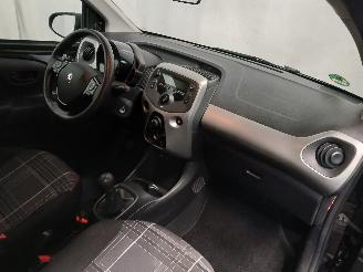 Peugeot 108 108 Hatchback 1.0 12V (1KRFE(CFB)) [51kW]  (05-2014/...) picture 8