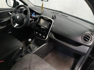 Renault Clio Clio IV (5R) Hatchback 5-drs 0.9 Energy TCE 90 12V (H4B-408(H4B-B4)) [=
66kW]  (11-2012/08-2021) picture 8