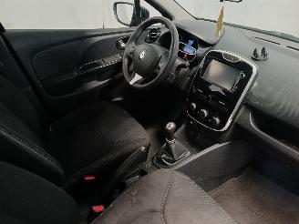 Renault Clio Clio IV (5R) Hatchback 5-drs 0.9 Energy TCE 90 12V (H4B-408(H4B-B4)) [=
66kW]  (11-2012/08-2021) picture 9