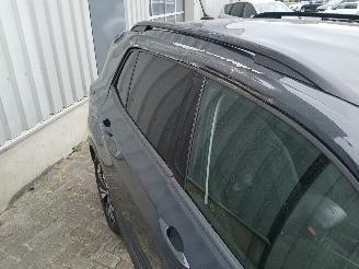 Volkswagen T-Cross T-Cross SUV 1.0 TSI 95 12V (DLAC) [70kW]  (12-2018/...) picture 32