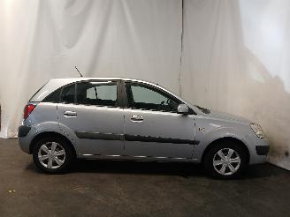 Kia Rio Rio II (DE) Hatchback 1.5 CRDi VGT 16V (D4FA) [81kW]  (03-2005/12-2011=
) picture 6