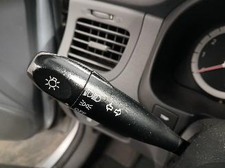 Kia Rio Rio II (DE) Hatchback 1.5 CRDi VGT 16V (D4FA) [81kW]  (03-2005/12-2011=
) picture 14