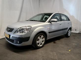 Kia Rio Rio II (DE) Hatchback 1.5 CRDi VGT 16V (D4FA) [81kW]  (03-2005/12-2011=
) picture 2
