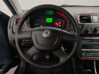 Skoda Fabia Fabia II Combi Combi 5-drs 1.2i (CHFA) [44kW]  (10-2007/11-2014) picture 17