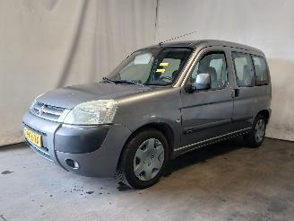 Citroën Berlingo Berlingo Cinqspace, Multispace MPV 1.6 16V (TU5JP4(NFU)) [80kW]  (10-2=
000/12-2011) picture 3