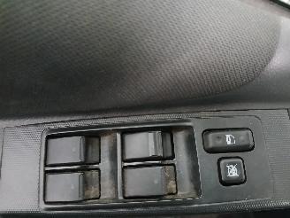 Toyota Corolla Corolla Verso (R10/11) MPV 1.8 16V VVT-i (1ZZFE) [95kW]  (04-2004/03-2=
009) picture 13