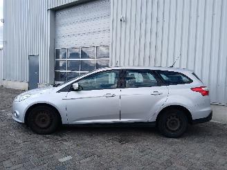 Ford Focus Focus 3 Wagon Combi 1.6 TDCi ECOnetic (NGDB) [77kW]  (05-2012/05-2018)= picture 3