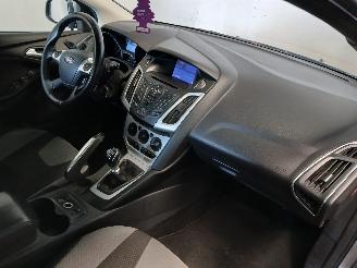 Ford Focus Focus 3 Wagon Combi 1.6 TDCi 115 (T1DB(Euro 5)) [85kW]  (05-2011/05-20=
18) picture 7