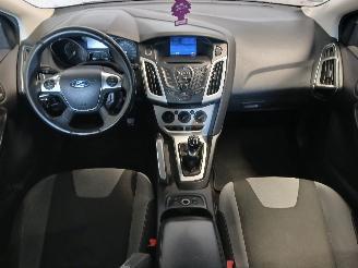 Ford Focus Focus 3 Wagon Combi 1.6 TDCi 115 (T1DB(Euro 5)) [85kW]  (05-2011/05-20=
18) picture 10