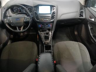 Ford Focus Focus 3 Wagon Combi 1.0 Ti-VCT EcoBoost 12V 125 (M1DD) [92kW]  (02-201=
2/05-2018) picture 10