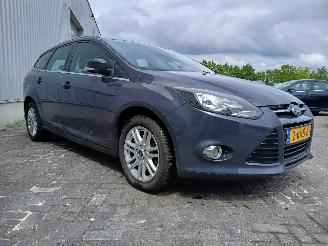 Ford Focus Focus 3 Wagon Combi 1.0 Ti-VCT EcoBoost 12V 125 (M1DA(Euro 5)) [92kW] =
 (02-2012/05-2018) picture 6