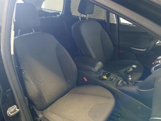 Ford Focus Focus 3 Wagon Combi 1.0 Ti-VCT EcoBoost 12V 125 (M1DA(Euro 5)) [92kW] =
 (02-2012/05-2018) picture 9