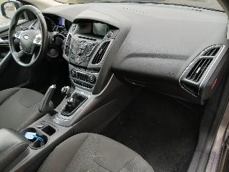 Ford Focus Focus 3 Wagon Combi 1.0 Ti-VCT EcoBoost 12V 125 (M1DA(Euro 5)) [92kW] =
 (02-2012/05-2018) picture 9
