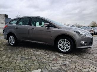 Ford Focus Focus 3 Wagon Combi 1.0 Ti-VCT EcoBoost 12V 125 (M1DA(Euro 5)) [92kW] =
 (02-2012/05-2018) picture 8