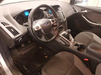 Ford Focus Focus 3 Hatchback 1.6 Ti-VCT 16V 125 (PNDA) [92kW]  (07-2010/05-2018) picture 14