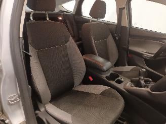 Ford Focus Focus 3 Hatchback 1.6 Ti-VCT 16V 125 (PNDA) [92kW]  (07-2010/05-2018) picture 12