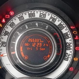 Fiat 500 500 (312) Hatchback 0.9 TwinAir 85 (312.A.2000) [63kW]  (07-2010/...) picture 2