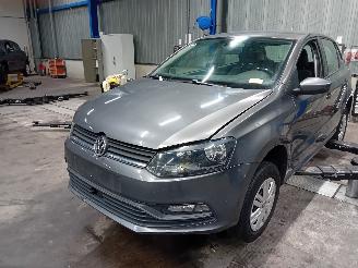 Auto da rottamare Volkswagen Polo Polo V (6R) Hatchback 1.0 12V BlueMotion Technology (CHYB) [55kW]  (01=
-2014/10-2017) 2016/8