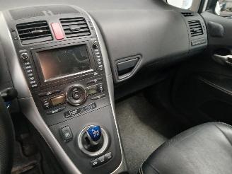 Toyota Auris Auris (E15) Hatchback 1.8 16V HSD Full Hybrid (2ZRFXE) [100kW]  (09-20=
10/09-2012) picture 17