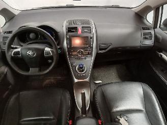 Toyota Auris Auris (E15) Hatchback 1.8 16V HSD Full Hybrid (2ZRFXE) [100kW]  (09-20=
10/09-2012) picture 12