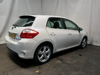 Toyota Auris Auris (E15) Hatchback 1.8 16V HSD Full Hybrid (2ZRFXE) [100kW]  (09-20=
10/09-2012) picture 6