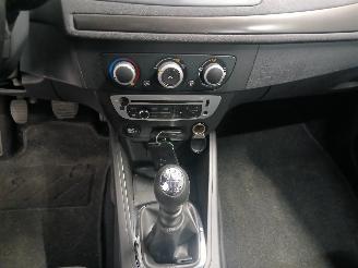 Renault Mégane Megane III Berline (BZ) Hatchback 5-drs 1.5 dCi 110 (K9K-636(K9K-A6)) =
[81kW]  (02-2009/02-2016) picture 19