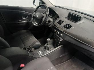 Renault Mégane Megane III Berline (BZ) Hatchback 5-drs 1.5 dCi 110 (K9K-636(K9K-A6)) =
[81kW]  (02-2009/02-2016) picture 9