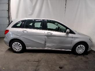 Mercedes B-klasse B (W246) Hatchback 1.6 B-180 BlueEFFICIENCY Turbo 16V (M270.910) [90kW=
]  (11-2011/12-2018) picture 7