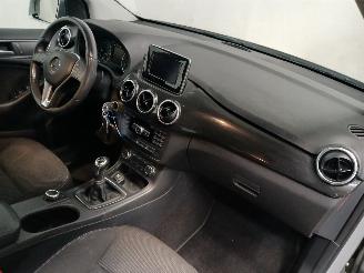 Mercedes B-klasse B (W246) Hatchback 1.6 B-180 BlueEFFICIENCY Turbo 16V (M270.910) [90kW=
]  (11-2011/12-2018) picture 8