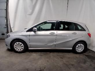 Mercedes B-klasse B (W246) Hatchback 1.6 B-180 BlueEFFICIENCY Turbo 16V (M270.910) [90kW=
]  (11-2011/12-2018) picture 4