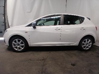 Seat Ibiza Ibiza IV (6J5) Hatchback 5-drs 1.2 TDI Ecomotive (CFWA) [55kW]  (06-20=
10/05-2015) picture 4