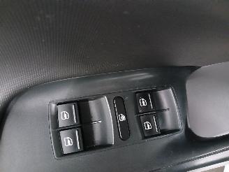 Seat Ibiza Ibiza IV (6J5) Hatchback 5-drs 1.2 TDI Ecomotive (CFWA) [55kW]  (06-20=
10/05-2015) picture 14
