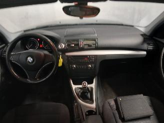 BMW 1-serie 1 serie (E87/87N) Hatchback 5-drs 116i 1.6 16V (N43-B16A) [90kW]  (09-=
2007/06-2011) picture 11