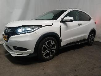 Honda  HR-V (RU) MPV 1.5 i-VTEC 16V (L15B4(Euro 6)) [96kW]  (08-2015/...) picture 3