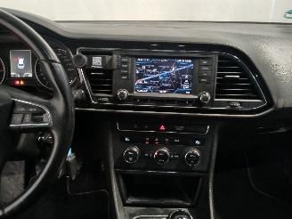 Seat Leon Leon ST (5FF) Combi 5-drs 1.6 TDI 16V (CRKB) [81kW]  (09-2013/08-2020)= picture 19