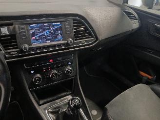 Seat Leon Leon ST (5FF) Combi 5-drs 1.6 TDI 16V (CRKB) [81kW]  (09-2013/08-2020)= picture 18