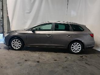 Seat Leon Leon ST (5FF) Combi 5-drs 1.6 TDI 16V (CRKB) [81kW]  (09-2013/08-2020)= picture 4
