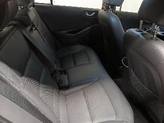 Hyundai Ioniq Ioniq Liftback EV (EM09) [88kW]  (03-2016/08-2019) picture 10