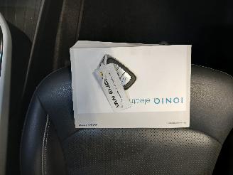 Hyundai Ioniq Ioniq Liftback EV (EM09) [88kW]  (03-2016/08-2019) picture 22