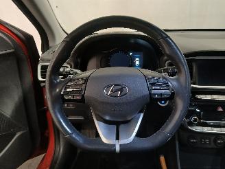 Hyundai Ioniq Ioniq Liftback EV (EM09) [88kW]  (03-2016/08-2019) picture 21