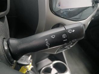 Toyota Aygo Aygo (B40) Hatchback 1.0 12V VVT-i (1KR-FE) [51kW]  (05-2014/06-2018) picture 16