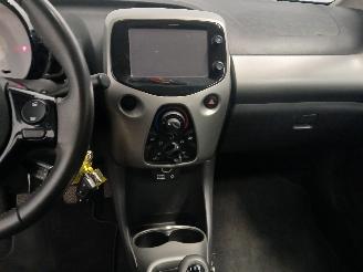 Toyota Aygo Aygo (B40) Hatchback 1.0 12V VVT-i (1KR-FE) [51kW]  (05-2014/06-2018) picture 18