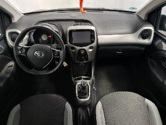 Toyota Aygo Aygo (B40) Hatchback 1.0 12V VVT-i (1KR-FE) [51kW]  (05-2014/06-2018) picture 12