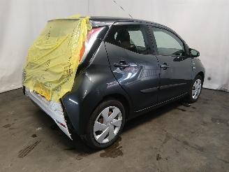 Toyota Aygo Aygo (B40) Hatchback 1.0 12V VVT-i (1KR-FE) [51kW]  (05-2014/06-2018) picture 6