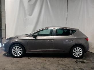 Seat Leon Leon (5FB) Hatchback 5-drs 1.6 TDI 16V (CXXB) [81kW]  (09-2013/08-2020=
) picture 4