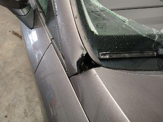 Seat Leon Leon (5FB) Hatchback 5-drs 1.6 TDI 16V (CXXB) [81kW]  (09-2013/08-2020=
) picture 31