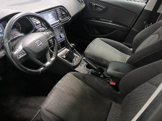Seat Leon Leon (5FB) Hatchback 5-drs 1.6 TDI 16V (CXXB) [81kW]  (09-2013/08-2020=
) picture 13