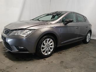 Seat Leon Leon (5FB) Hatchback 5-drs 1.6 TDI 16V (CXXB) [81kW]  (09-2013/08-2020=
) picture 3