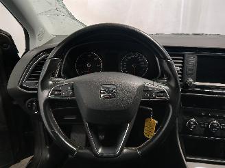 Seat Leon Leon (5FB) Hatchback 5-drs 1.6 TDI 16V (CXXB) [81kW]  (09-2013/08-2020=
) picture 20